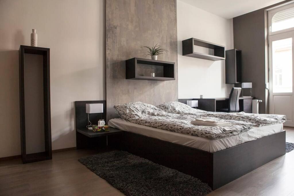 Apartment Downtown Ulloi 3 Boedapest Buitenkant foto