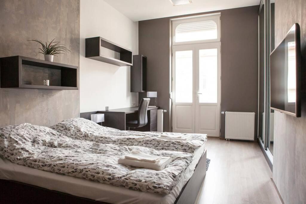 Apartment Downtown Ulloi 3 Boedapest Buitenkant foto